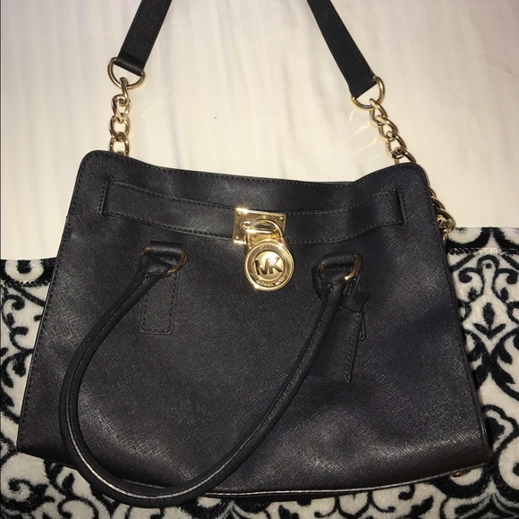 EUC, Black&Gold Michael Kors leather purse