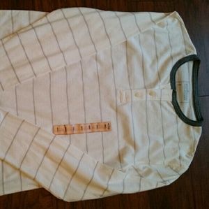 Men's long sleeve fall/winter shirt.