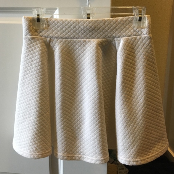 White pleated skater skirt