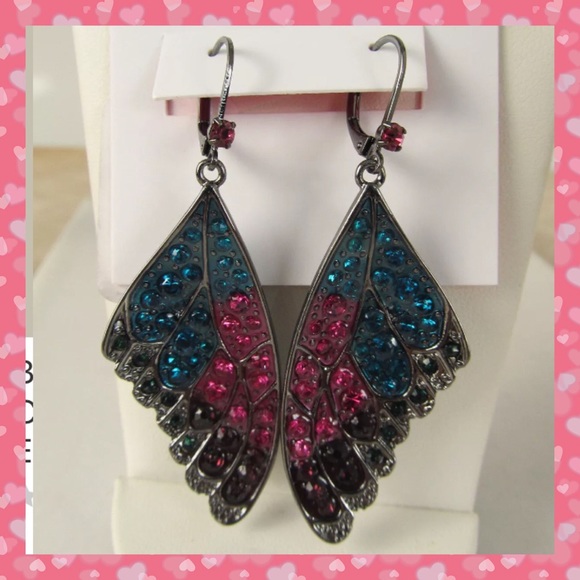 NWT Betsey Johnson Butterfly Drop Earrings - Picture 3 of 4