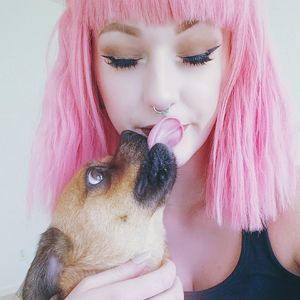 Meet your Posher, Jessica