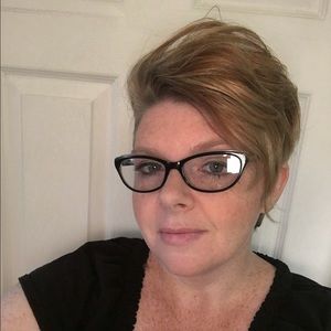 Meet your Posher, Stacey