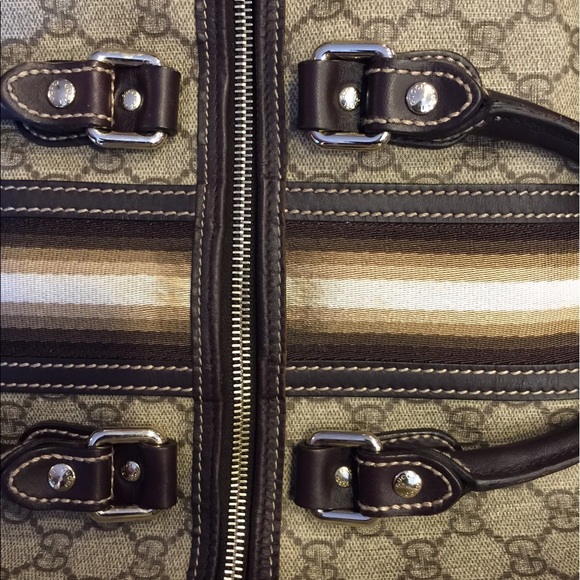 Gucci Boston bag! Great condition....Dust bag - Picture 5 of 7