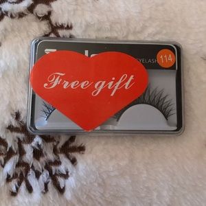 FREE GIFT
