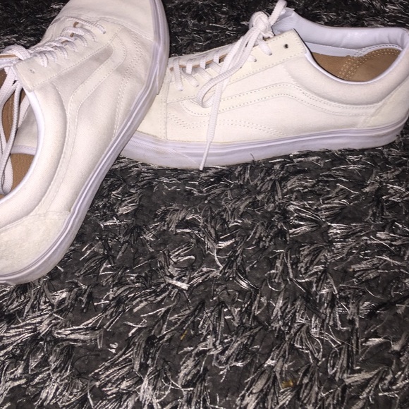 Vans - Picture 2 of 2