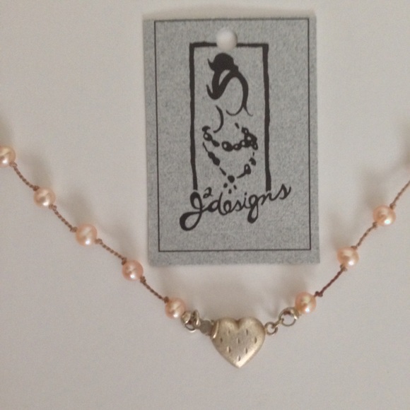 Beaded Choker Necklace Freshwater Pink Pearls on Silk Spring Matte Heart Clasp - Picture 3 of 7