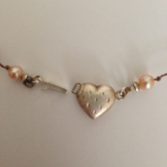 Beaded Choker Necklace Freshwater Pink Pearls on Silk Spring Matte Heart Clasp - Picture 4 of 7