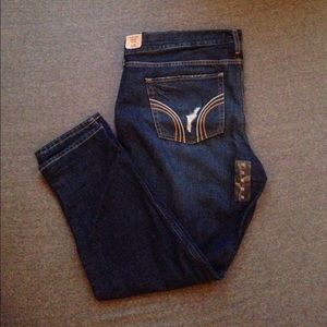 Low-Rise Hollister Boyfriend Jeans NWT!