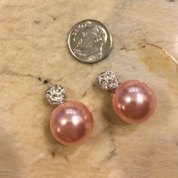 Double Sided Pearl Earrings - Picture 3 of 3