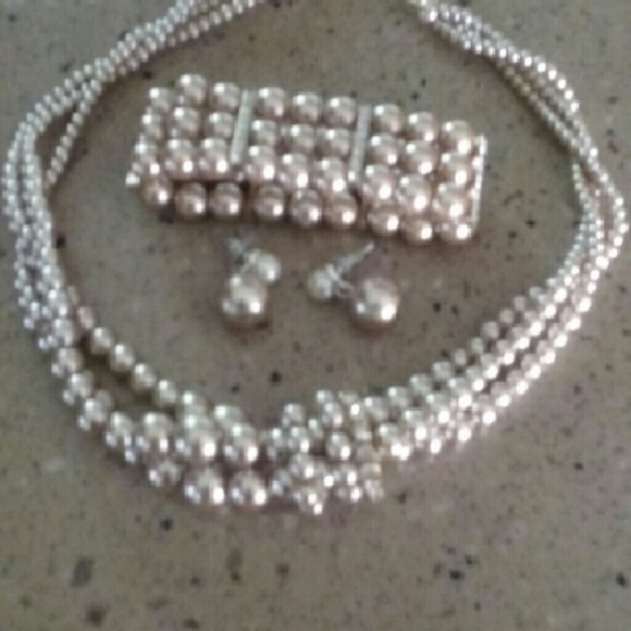 Pearl jewelry set - Picture 1 of 1