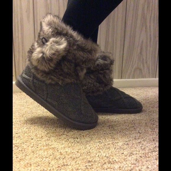 Fuzzy slipper boots