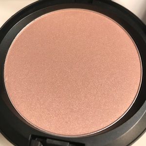 MAC Sunsparked Pearl Highlighter BNIB