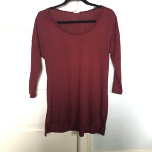 maroon 3/4 sleeve top