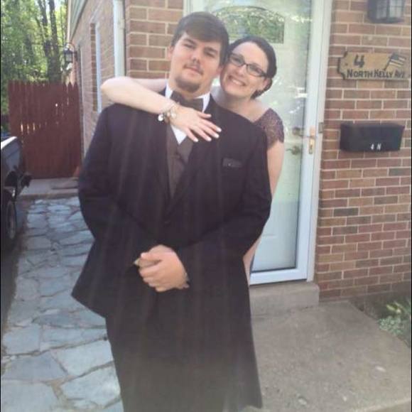 Meet your Posher, Lauren - Picture 1 of 1
