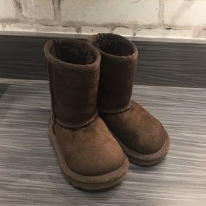 UGG toddler size 6