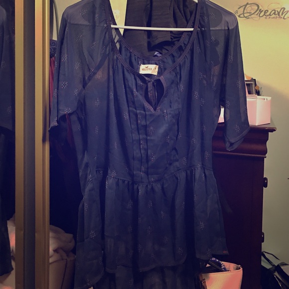 Hollister navy top