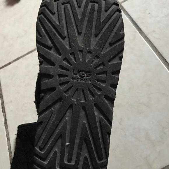 UGG boots - Picture 3 of 4