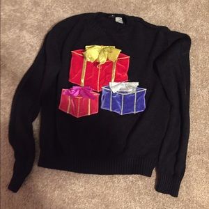 Ugly sweater with presents