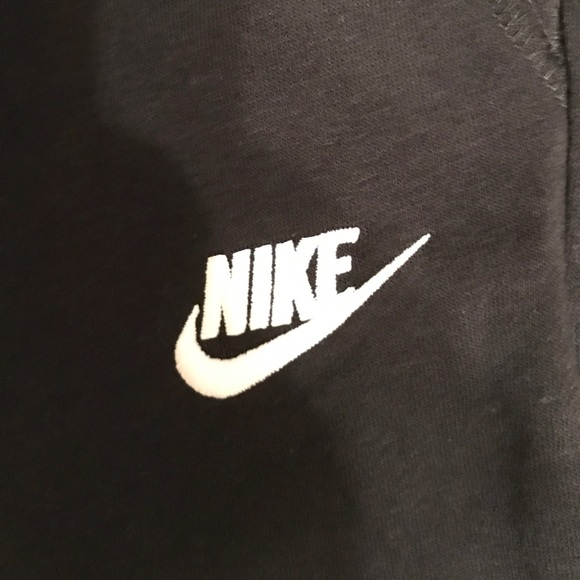 Black Nike Sweatpants!