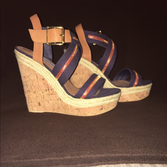 NEW Steve Madden Daybreak Espadrilles - Picture 2 of 4