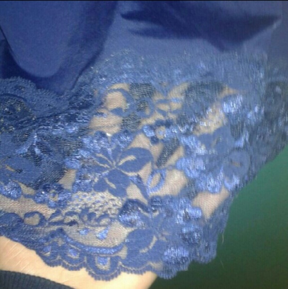 Lacy Tank Top - Picture 3 of 3
