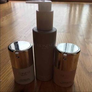 Honest beauty products