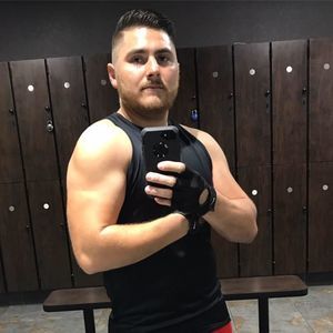 Meet your Posher, Javier