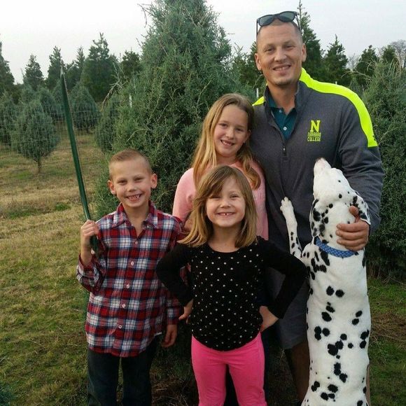 Meet your Posher, Megan - Picture 1 of 1