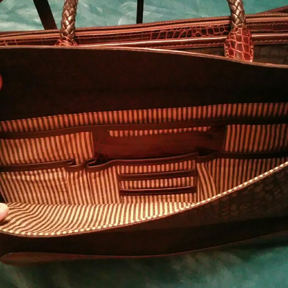 Brighton Briefcase - Picture 4 of 4