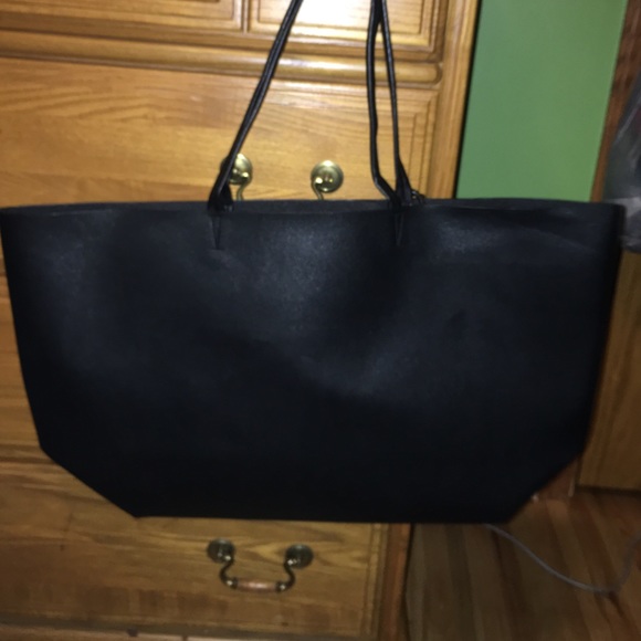 Black Victoria's Secret Tote! 😍 - Picture 2 of 4