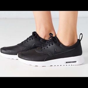 Nike Air Max Thea Premium Sneaker