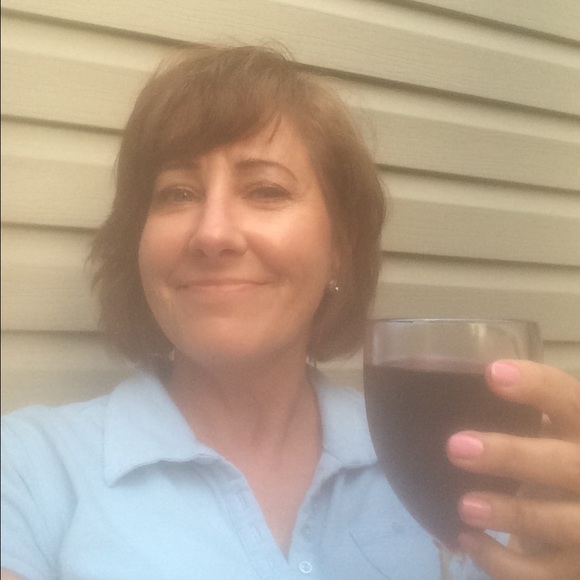 Meet your Posher, Pam - Picture 1 of 1