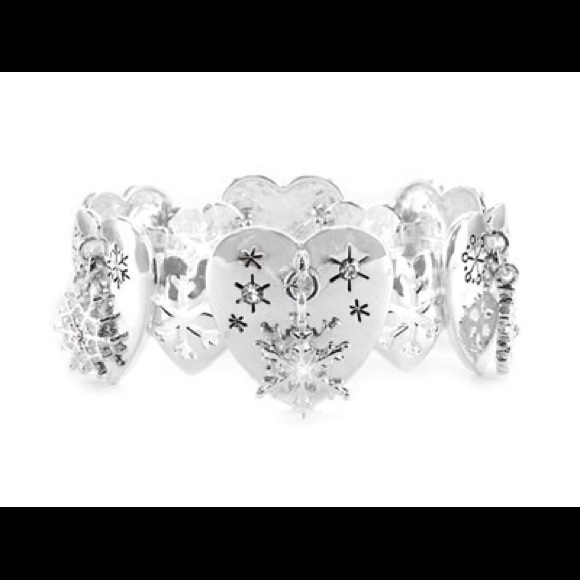 Gorgeous silver Snowflake bracelet. - Picture 1 of 1