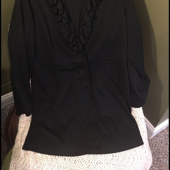 Button down blouse/jacket - Picture 2 of 3