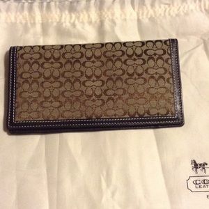COACH Signature Billfold /Checkbook holder Brown