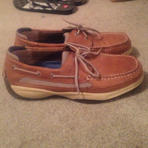 *SOLD* Sperry Top-sider - Picture 2 of 3