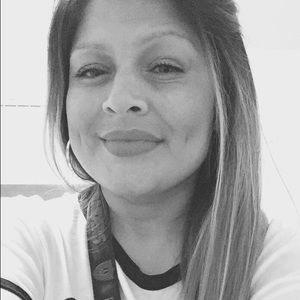 Meet your Posher, Myra