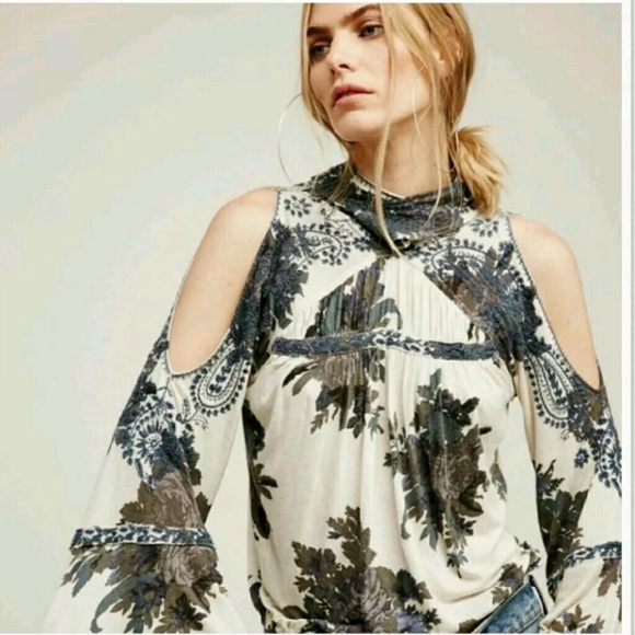Free People Top Boho Chic Cold Shoulder XS