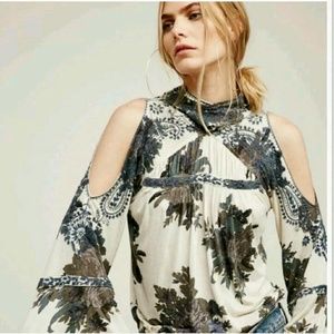 Free People Top Boho Chic Cold Shoulder XS