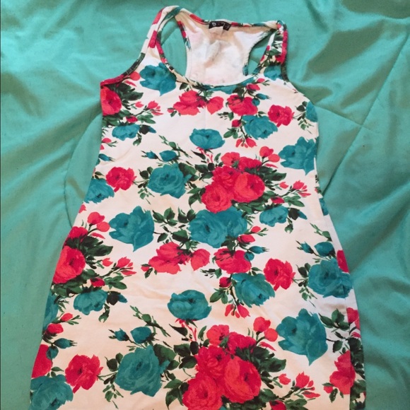 Dress - Picture 2 of 3
