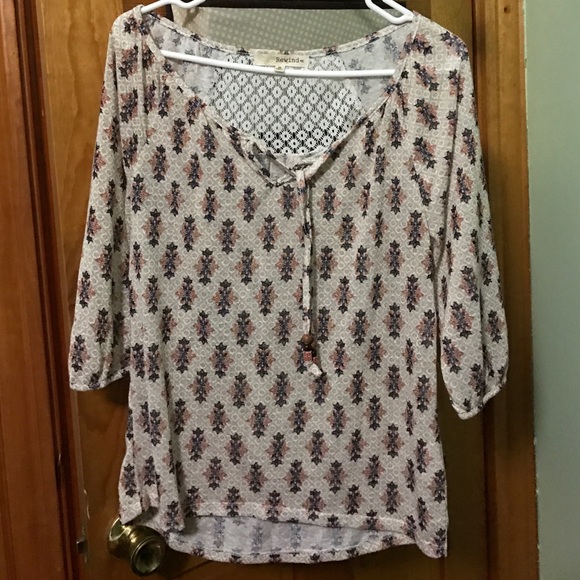 Beige top - Picture 1 of 3