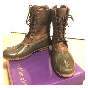 Madden Girl Duck Boots Flurryy