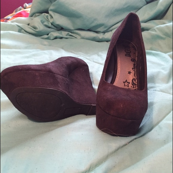 Wedges - Picture 2 of 3