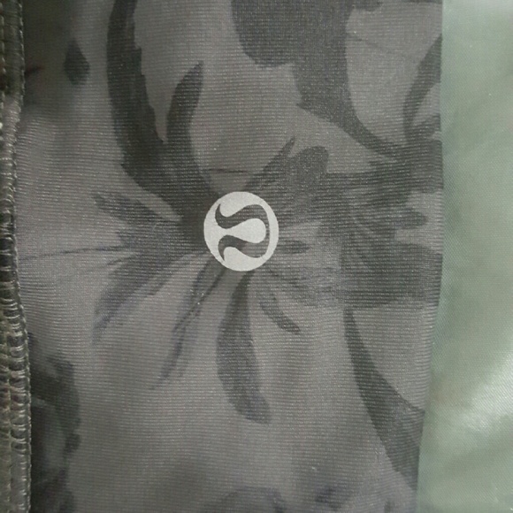 Lululemon Capri legging sz 2