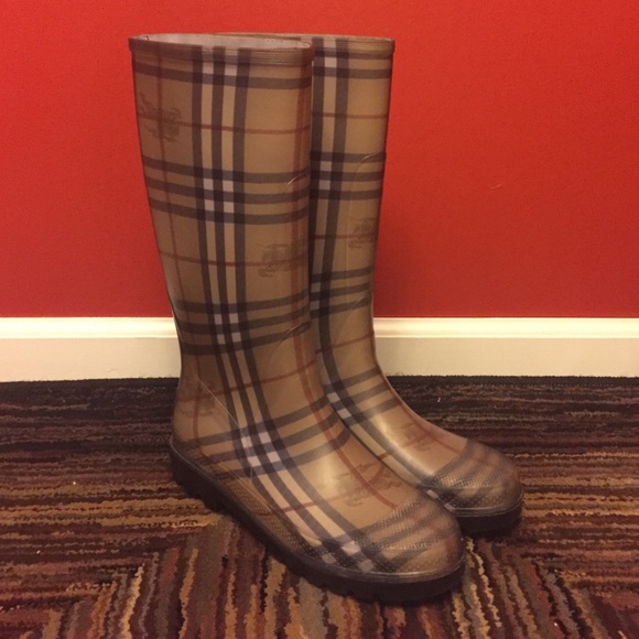 Burberry Shoes - Authentic Burberry Rainboots