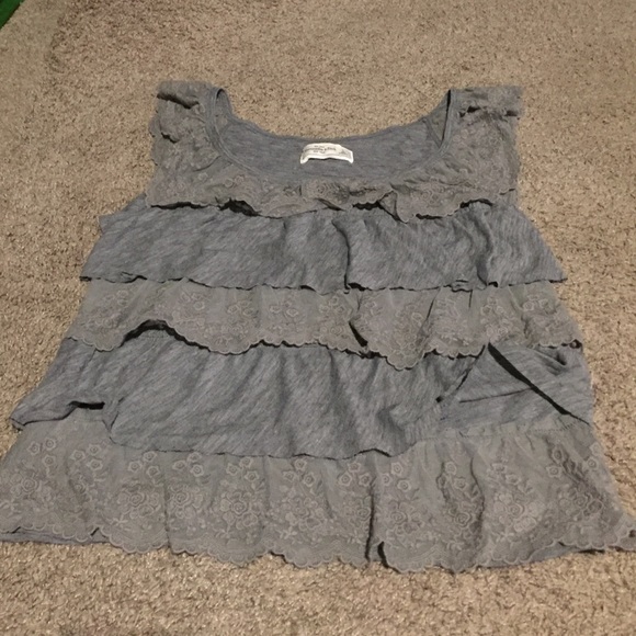 Gray Lacey Abercrombie shirt