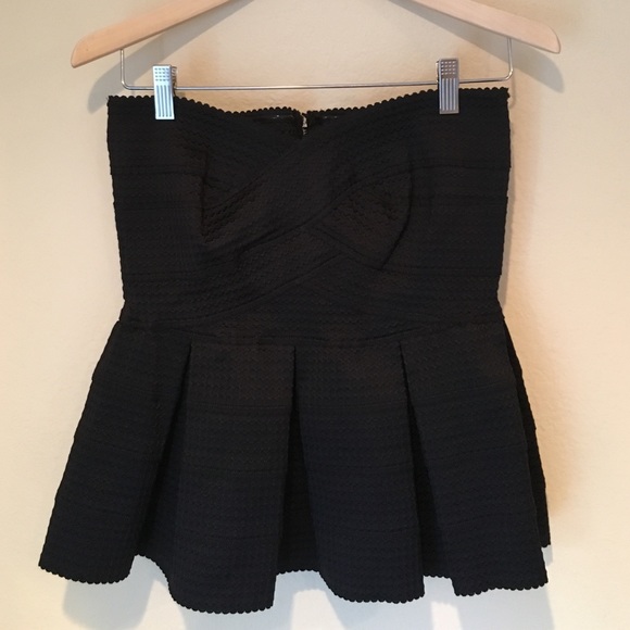 Strapless Top: Stretchy!