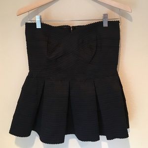 Strapless Top: Stretchy!