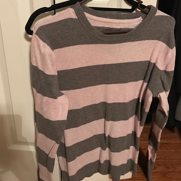Pink grey men's Aeropostale sweater winter medium