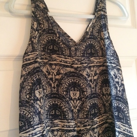 Unique Tank - Picture 2 of 2